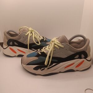 Adidas Yeezy Boost 700 ‘Wave Runner size 6 1/2